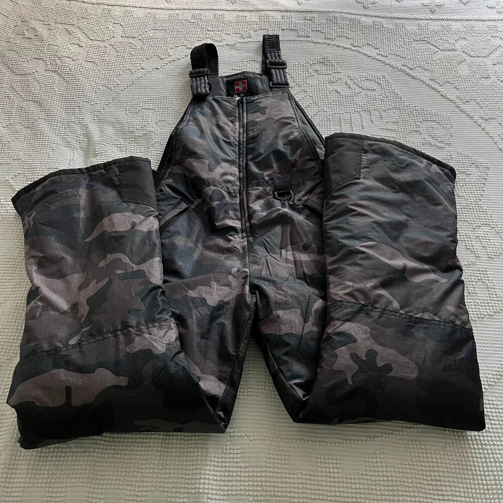 Youth Snow Pant/ Bibs Snow baording or Skiing Swiss Tech